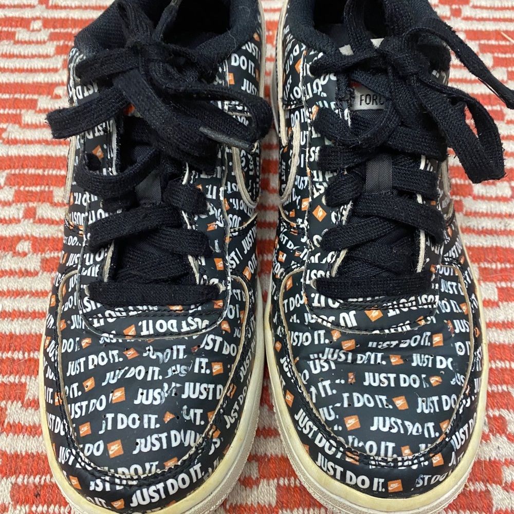 Nike shoes